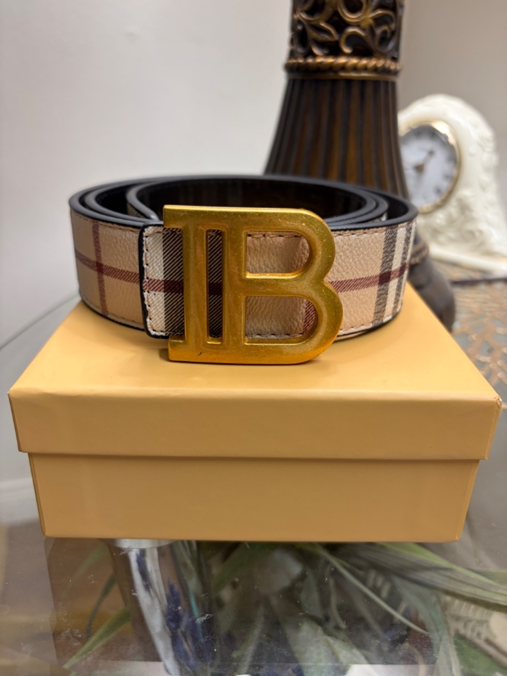 Burberry - Picture 8 of 11